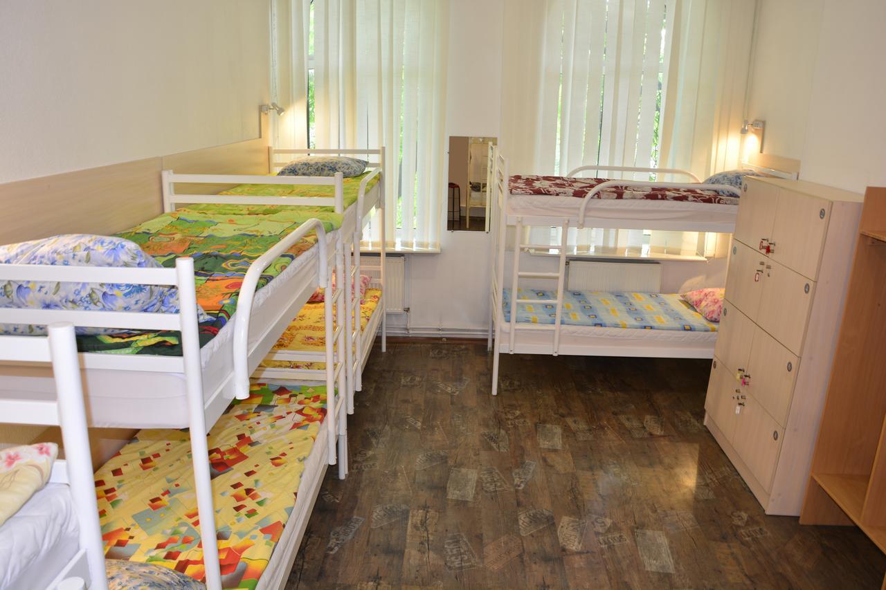 Vishnya Hostel นิปโปร ภายนอก รูปภาพ