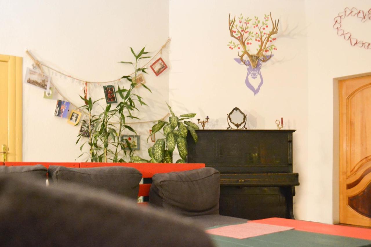 Vishnya Hostel นิปโปร ภายนอก รูปภาพ